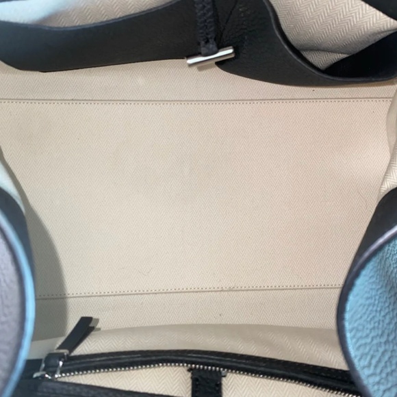 Authentic The Row Black Matte Grained Margaux 15 Leather Top-Handle Bag - Picture 9 of 11